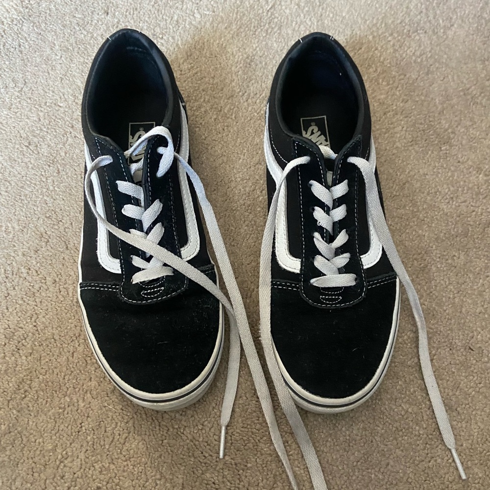 Vans youth size 6 black and white